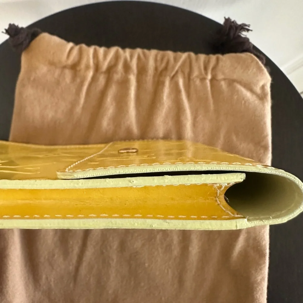 Louis Vuitton Monogram Yellow Vernis Kenmare Pouch / Shoulder Bag Full Inclusion - Picture 8 of 16